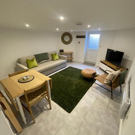 הרפורד Quaint Central Basement Apartment מראה חיצוני תמונה